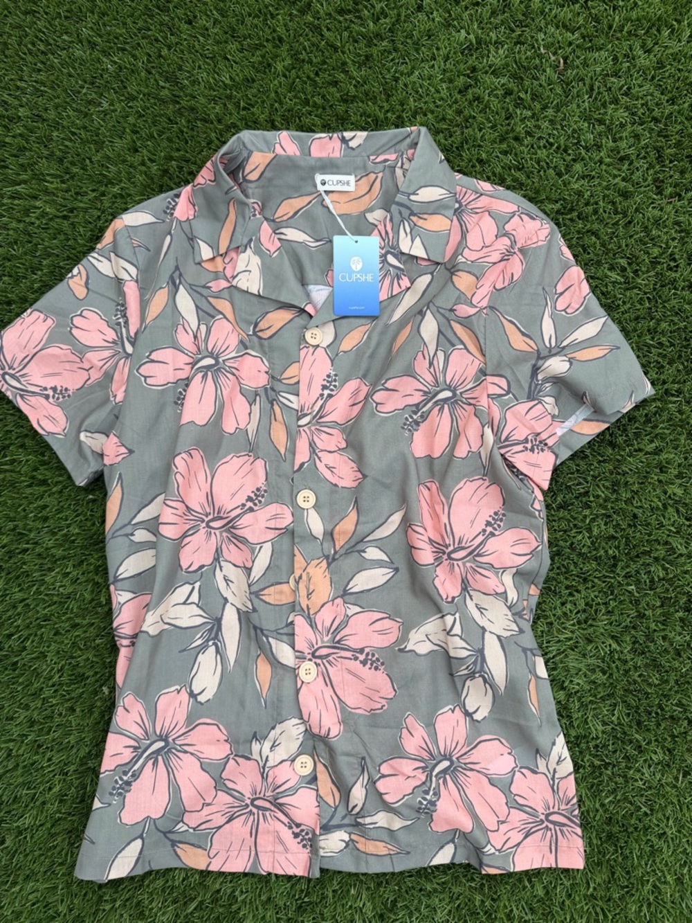 Cupshe Men’s Button Down Shirt Medium Tropical Floral NWT 🌺